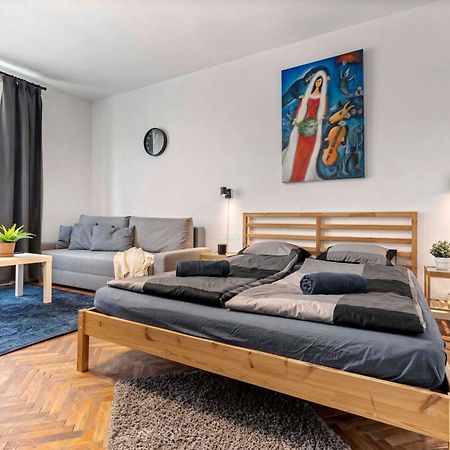 Cosy Studio 10 Min Center Bratislava Exteriör bild